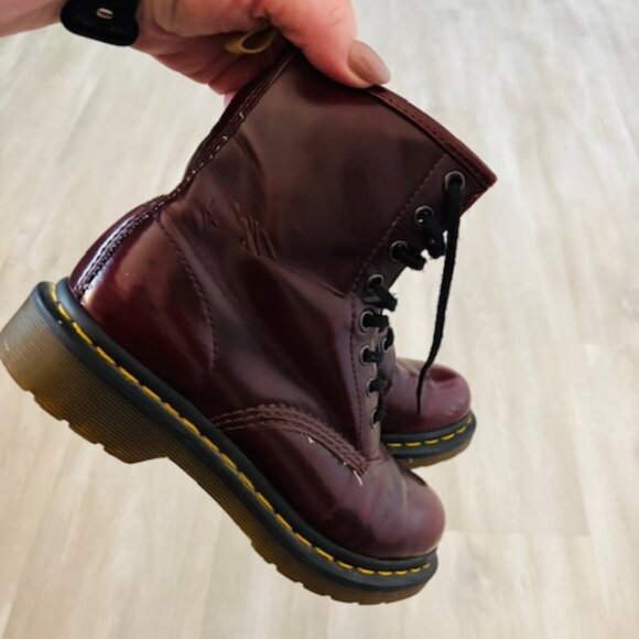 Dr. Martens Cherry Red Leather 1460 Arcadia size 6 - Picture 3 of 5